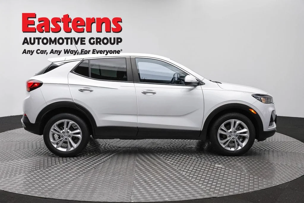 Used 2023 White Buick Preferred image 3