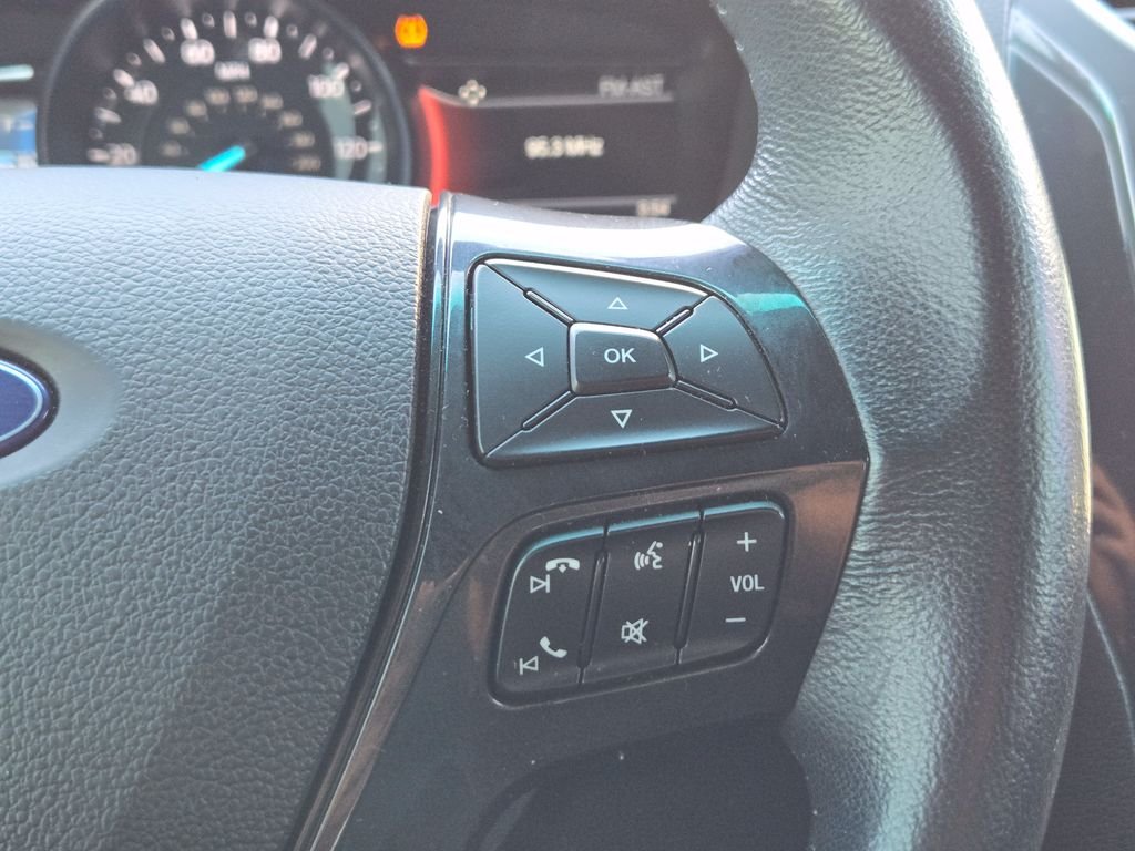 Used 2017 Gray Ford XLT image 29