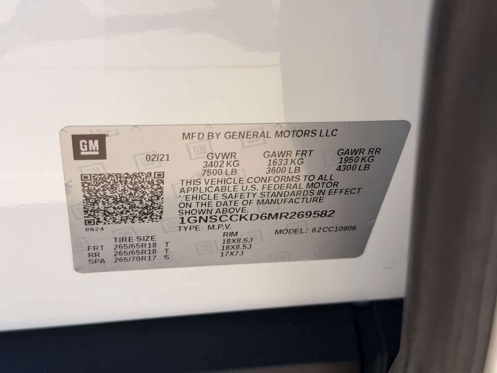 Used 2021 Summit White Chevrolet LT image 36