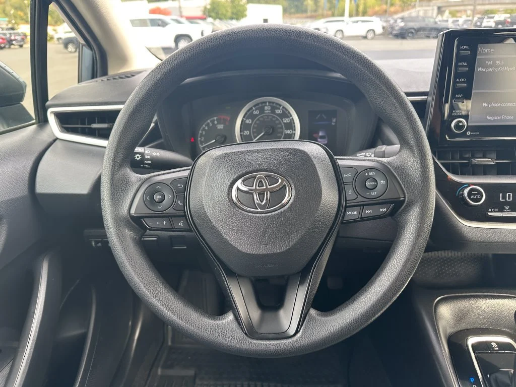 Certified Used 2022  Toyota LE image 20
