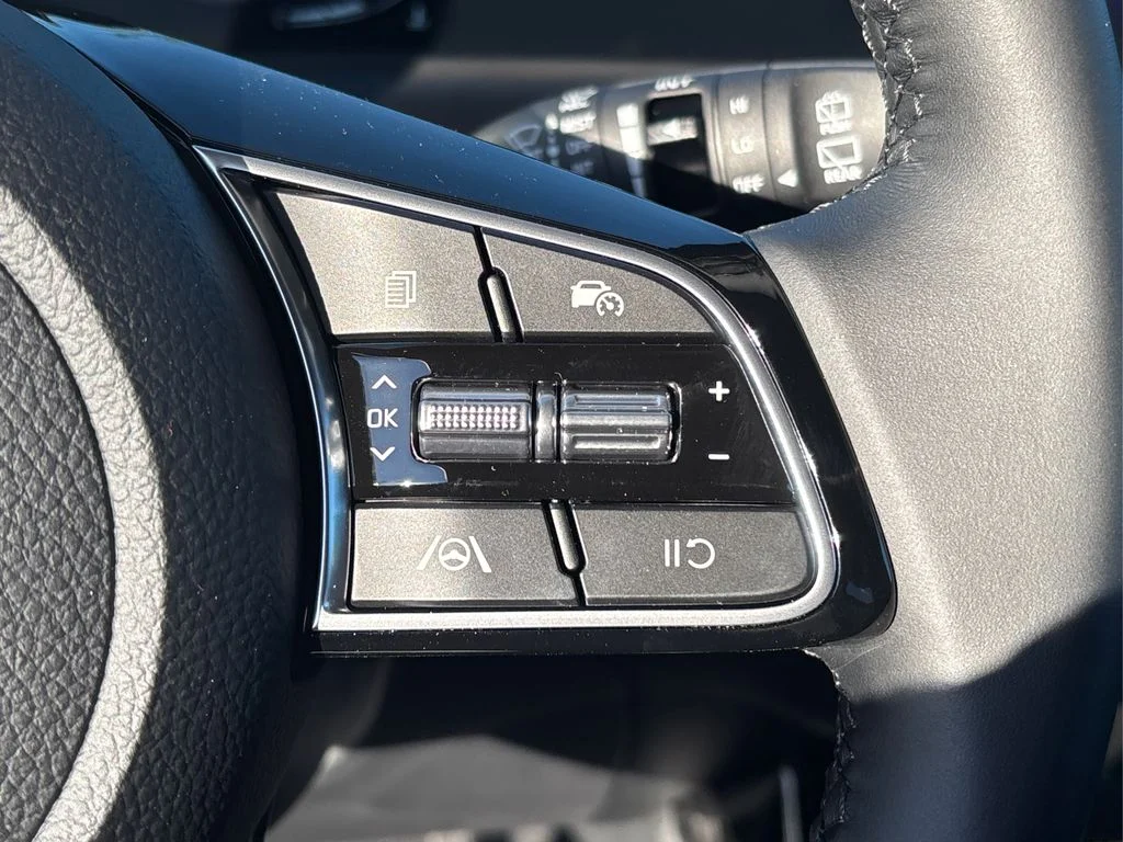 2025 Kia Seltos S - Photo 19