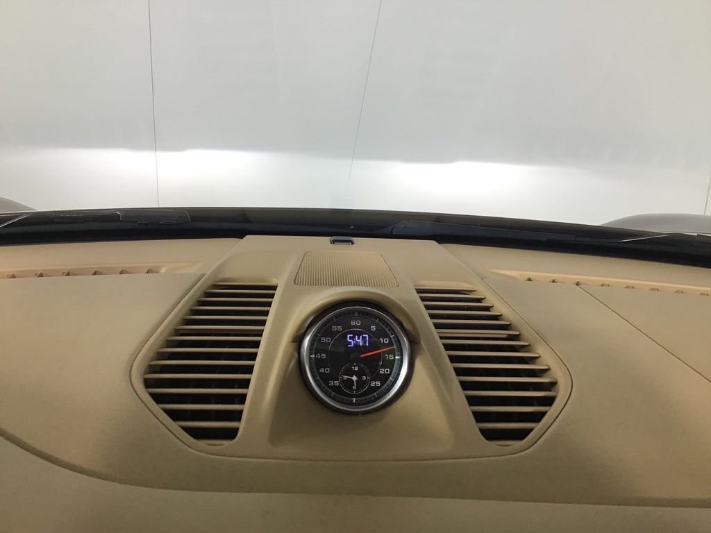 Certified Used 2015  Porsche Carrera 4S image 34