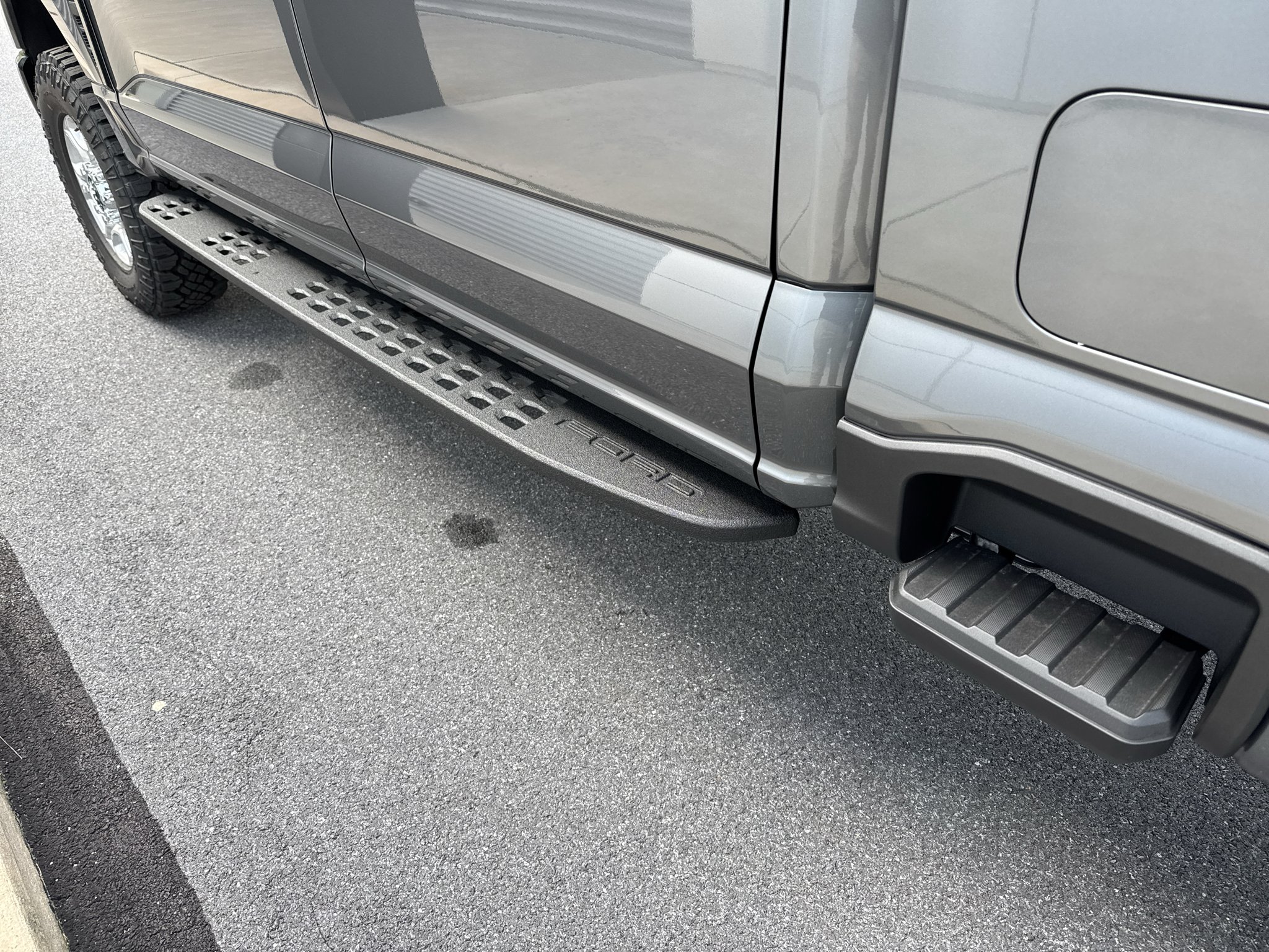 New 2027 Carbonized Gray Metallic Ford XL image 24