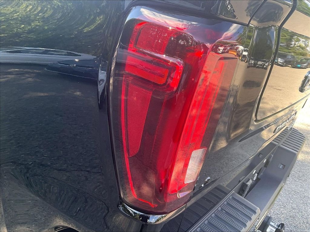 Used 2024 Black GMC Denali image 31