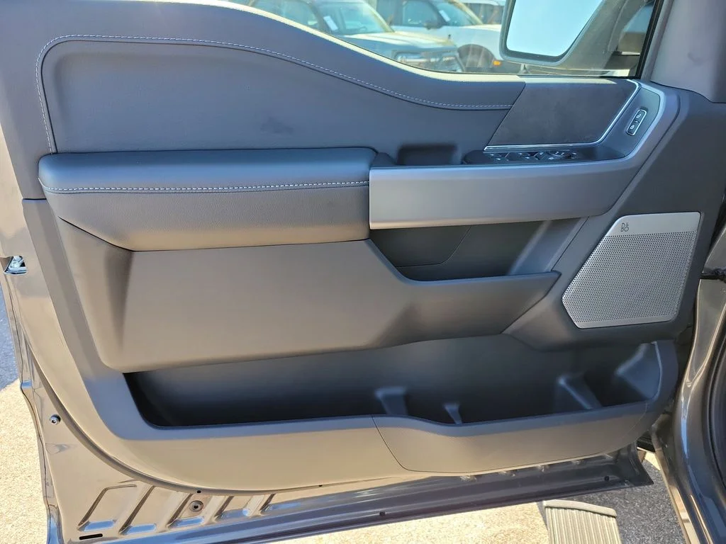 New 2026 Carbonized Gray Metallic Ford XLT image 14