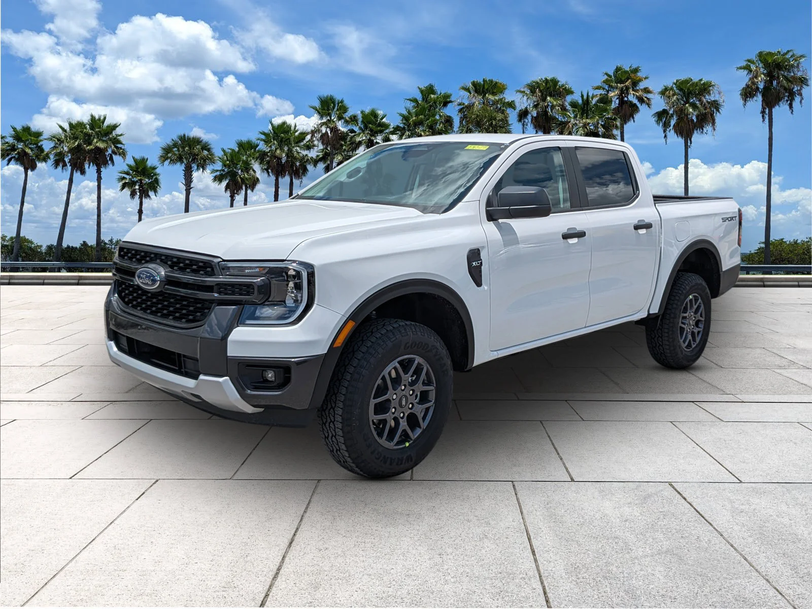 New 2026 Oxford White Ford XLT image 3