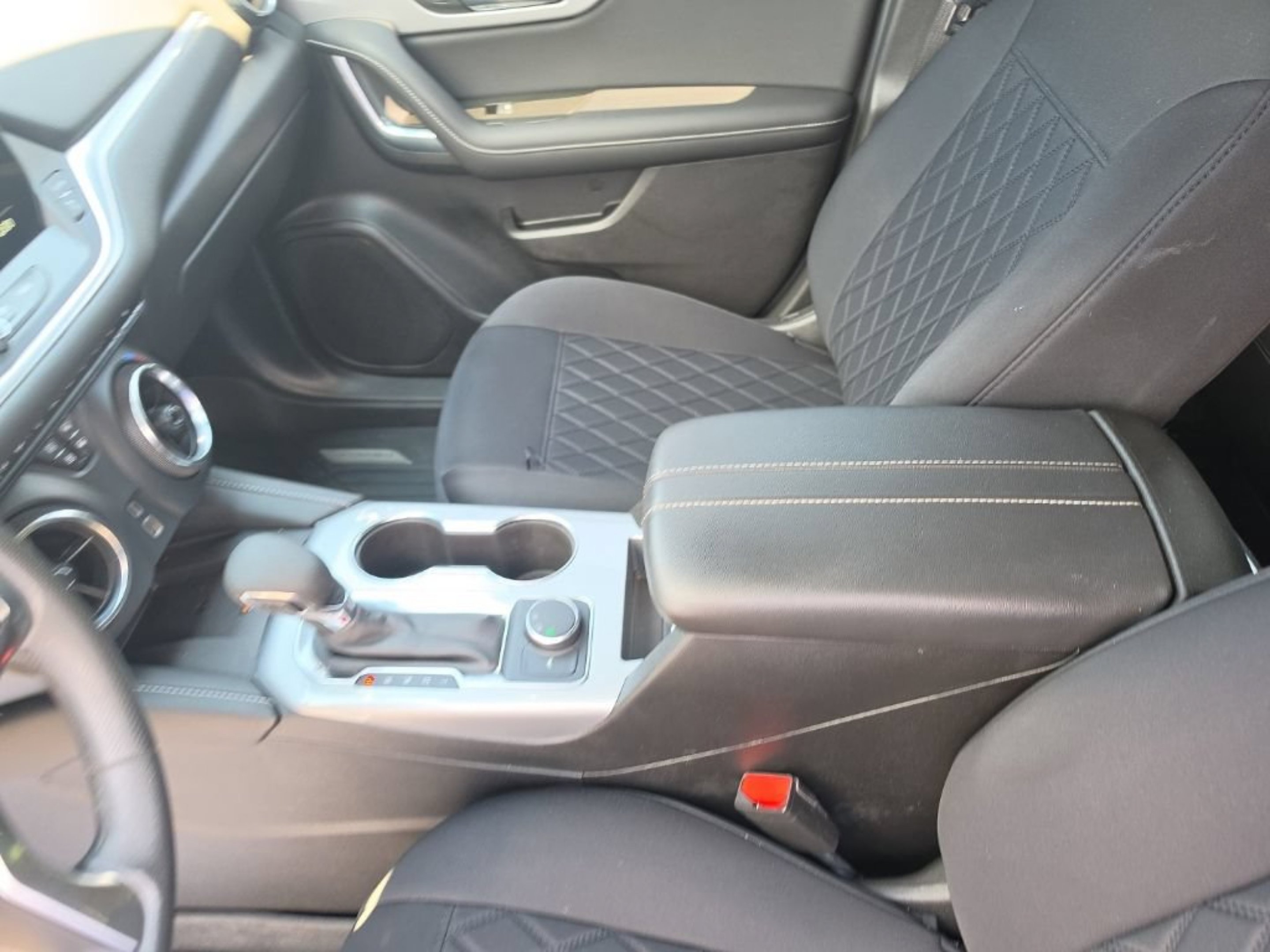 Used 2024 Summit White Chevrolet 2LT image 23