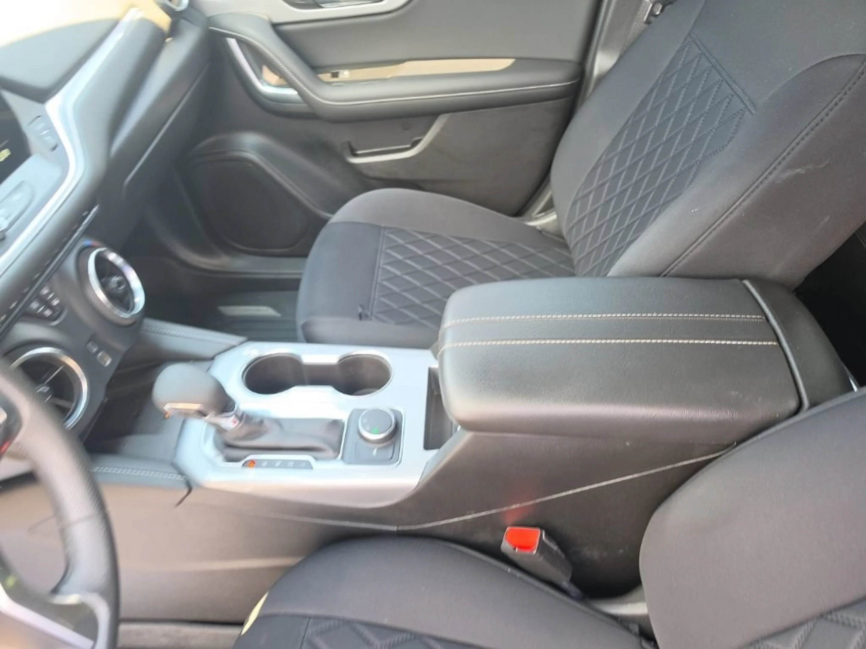 Used 2024 Summit White Chevrolet 2LT image 23