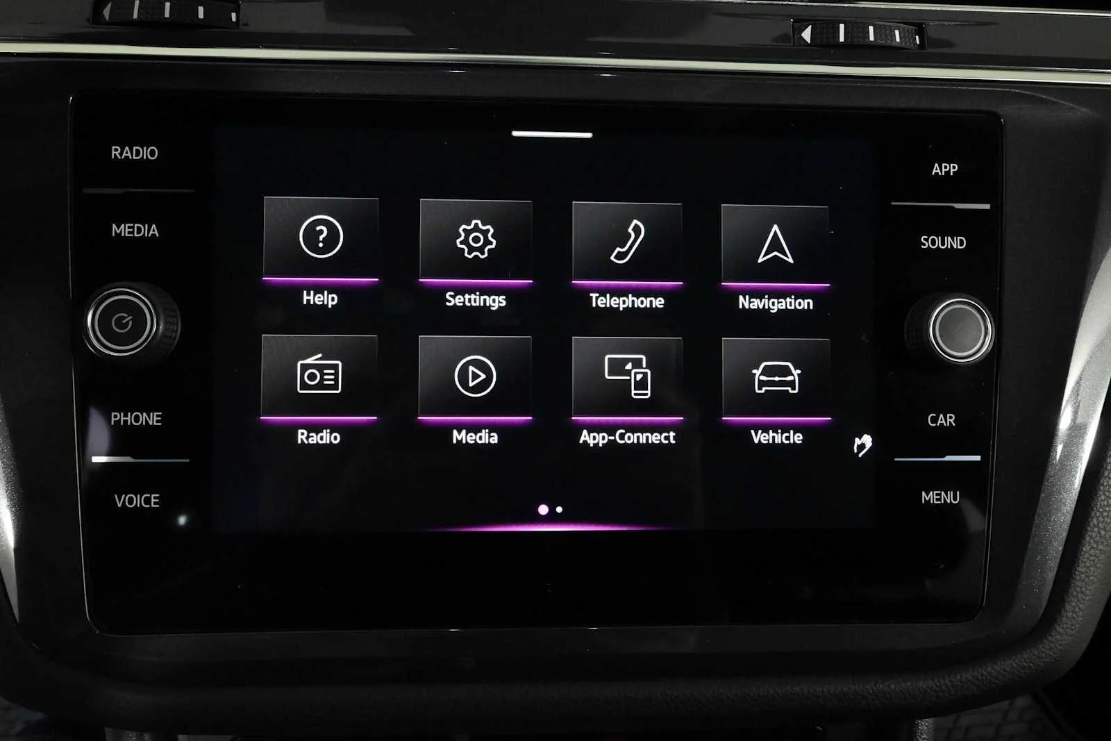 Certified Used 2023  VOLKSWAGEN SE image 26