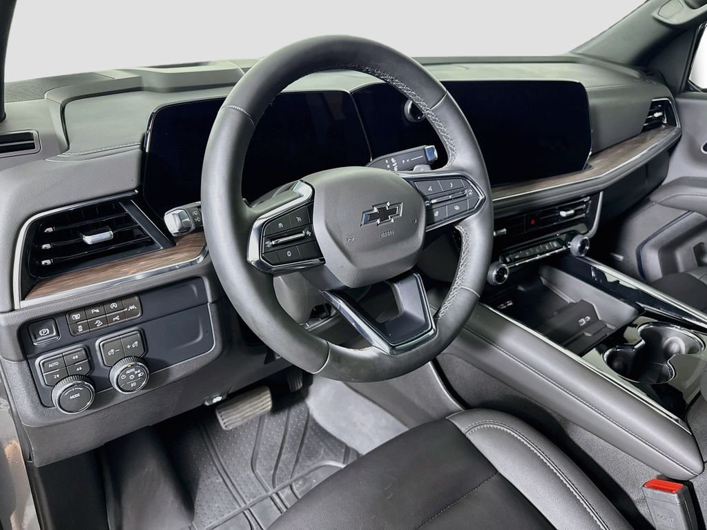 Used 2026 Gray Chevrolet Z71 image 9