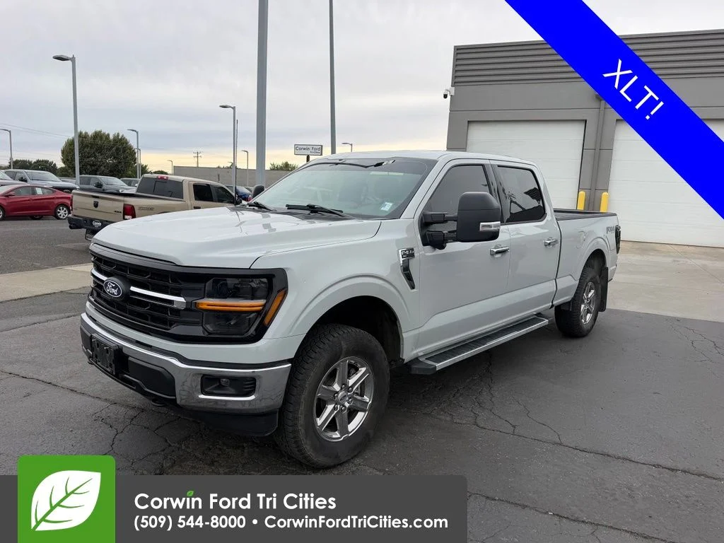 Used 2024 Avalanche Ford XLT image 3