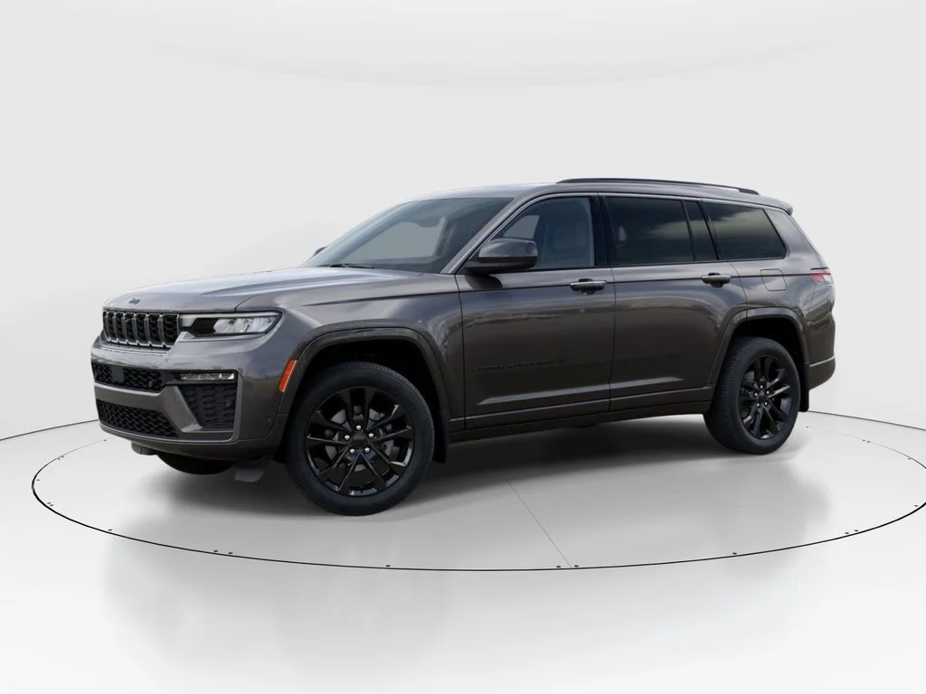 New 2026 Baltic Gray Metallic Clear-Coat Exterior Paint Jeep Limited Reserve image 2