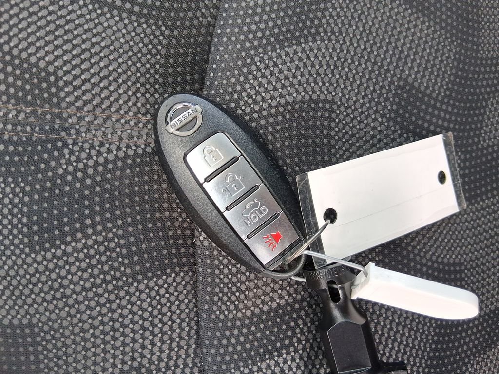 Used 2013 Black Nissan SL image 13