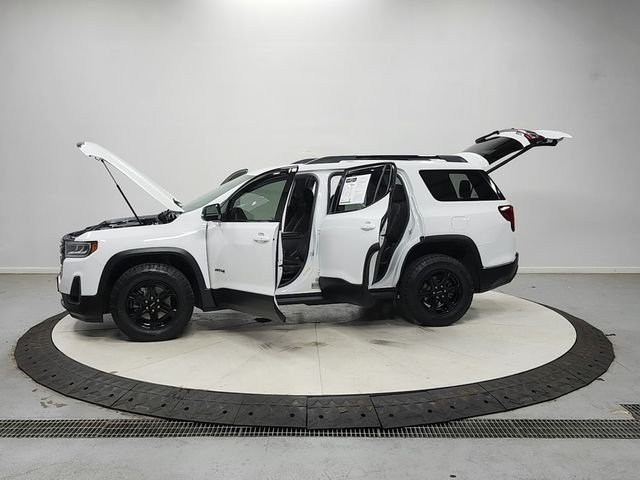 Used 2023 White GMC AT4 image 13