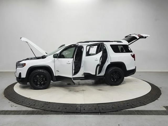 Used 2023 White GMC AT4 image 13