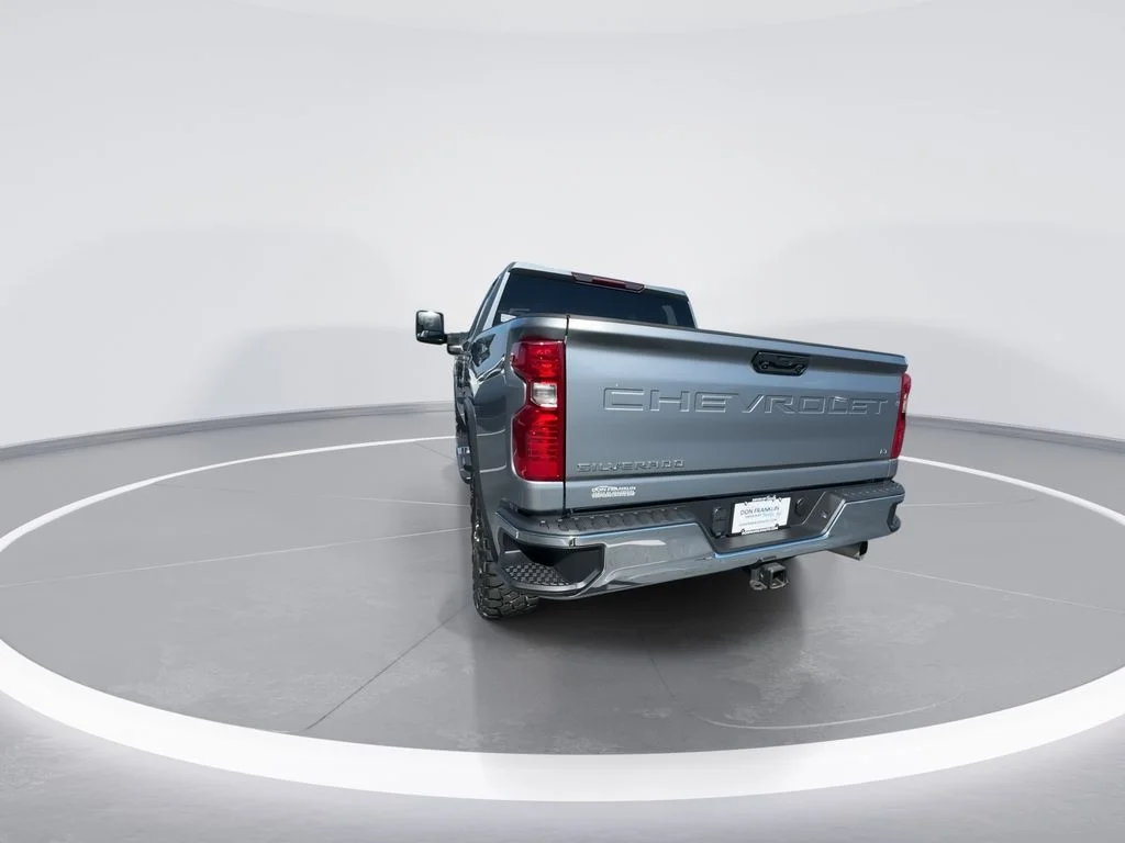 Used 2024 Gray Chevrolet LT image 7