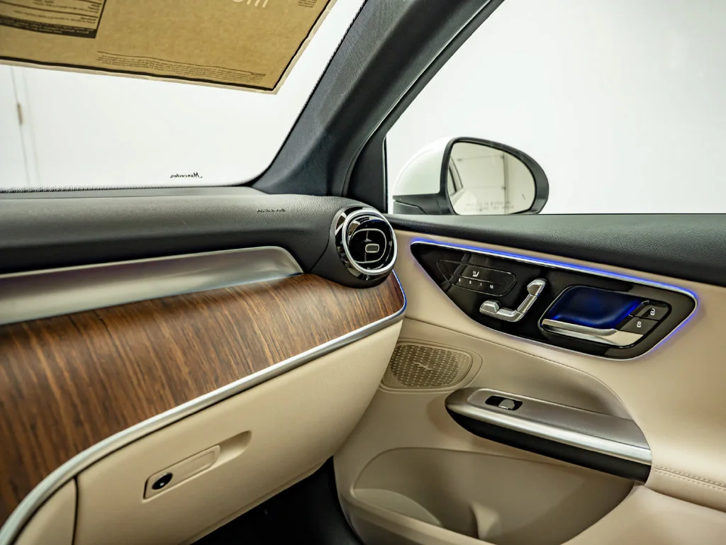 New 2026 Polar White Mercedes-Benz GLC 300 image 28