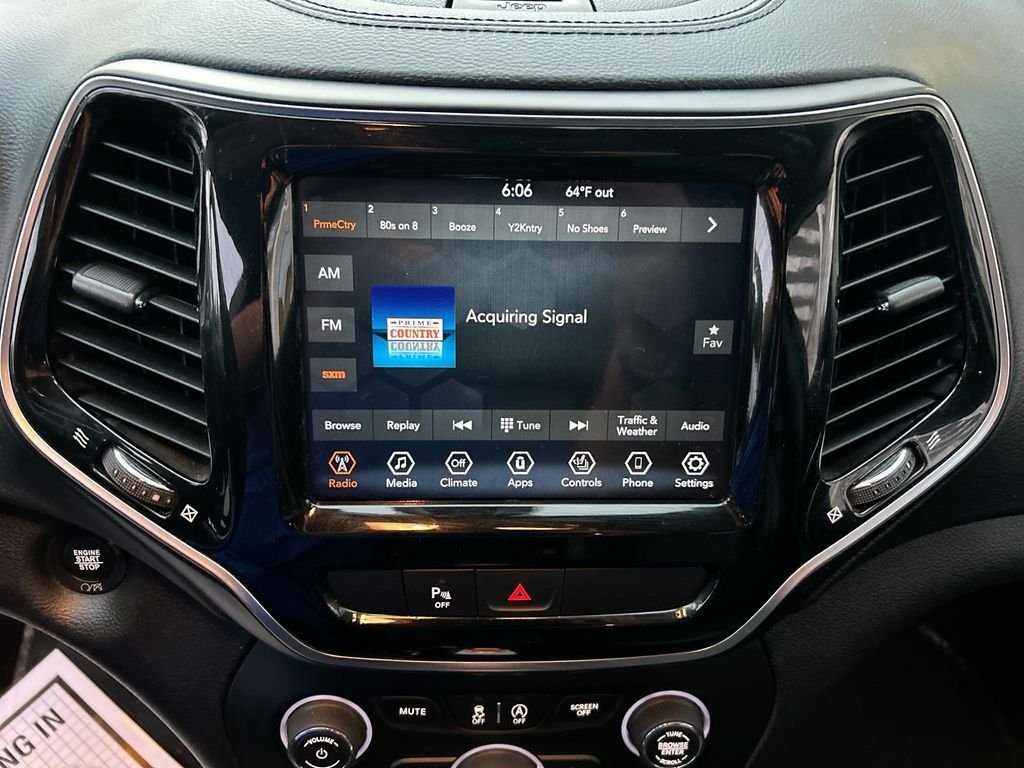 Used 2019 Red Jeep Limited image 17