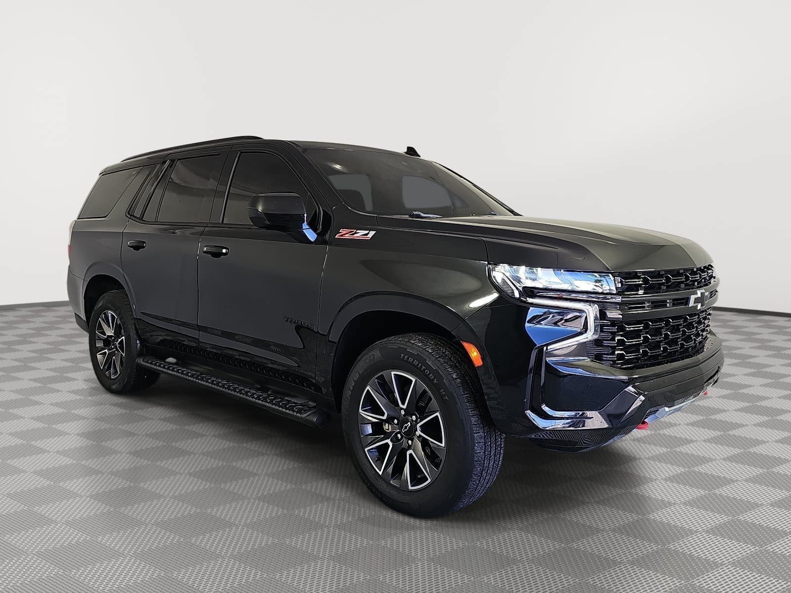 Used 2021 Black Chevrolet Z71 image 2