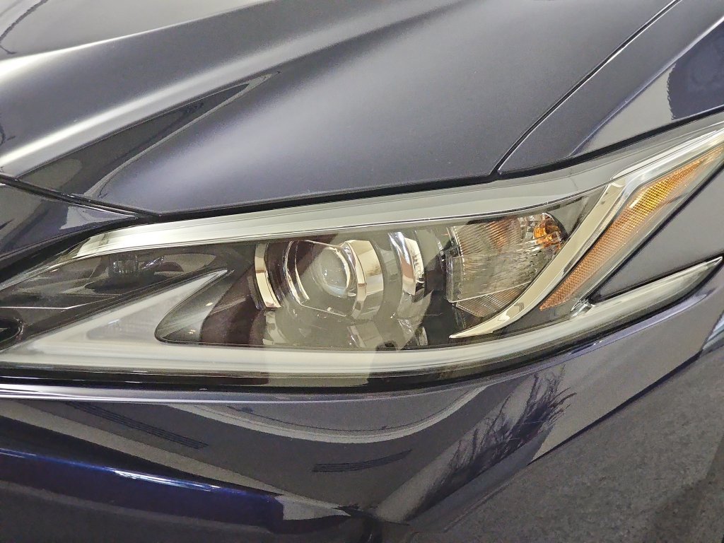Certified Used 2025 Blue Lexus 300h image 29