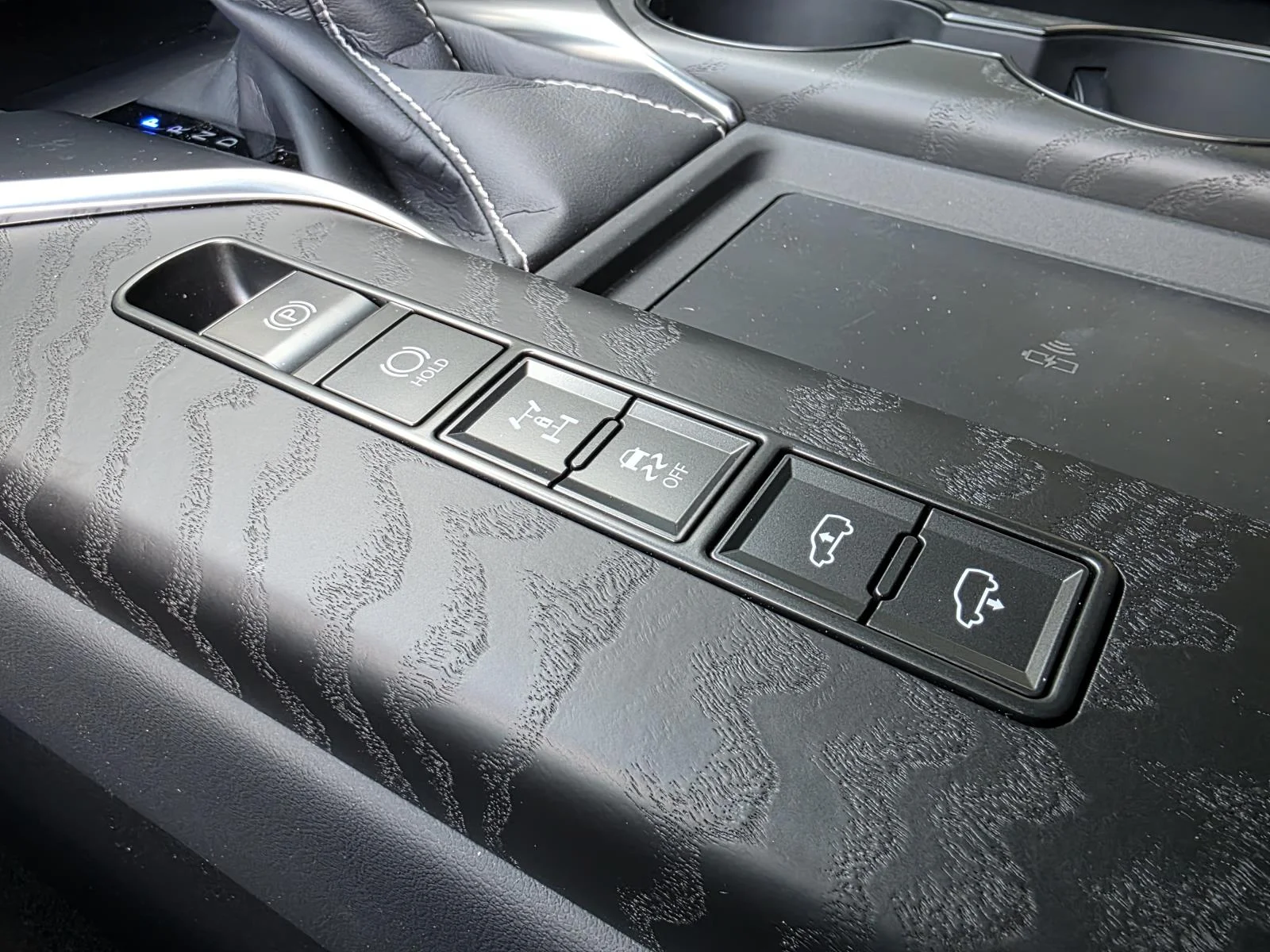 2026 Lexus LX 600 Luxury - Photo 30