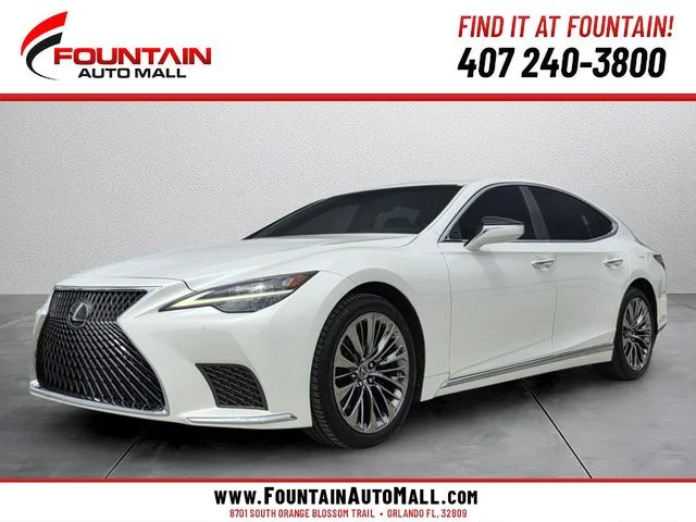 Used 2022 White Lexus 500 Base image 1