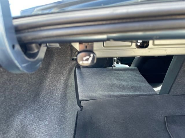 Used 2014 Blue Reflex Mica Mazda i Grand Touring image 14