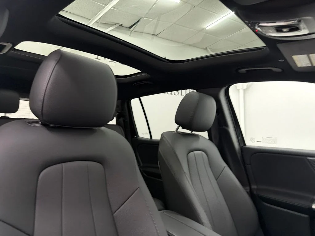 New 2026 Black Mercedes-Benz GLB 250 image 27