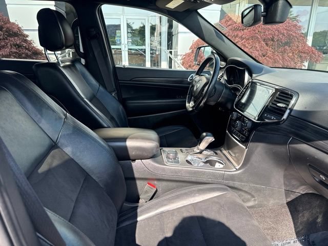Used 2022 Gray Jeep Laredo X image 26