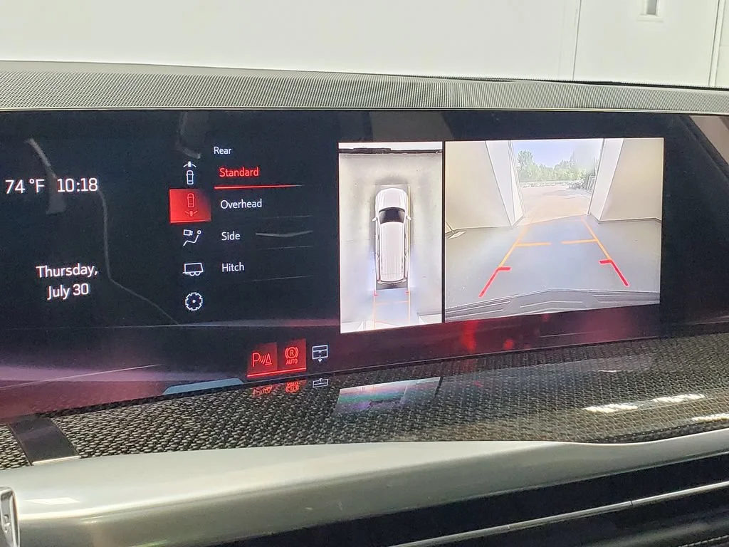 2026 Cadillac Escalade V-Series - Photo 17