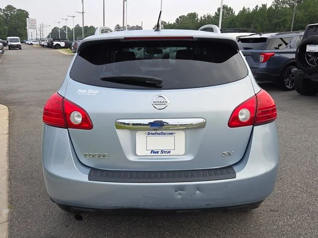 Used 2013 Blue Nissan S image 11
