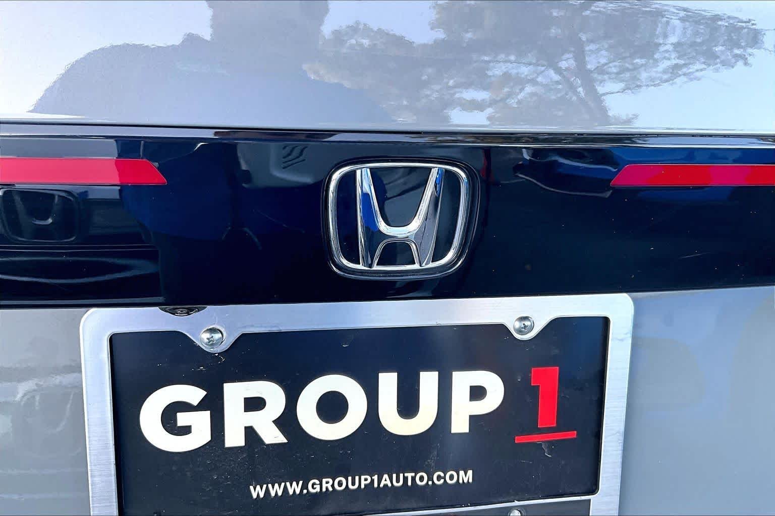 Used 2026 Urban Gray Pearl Honda SE image 10