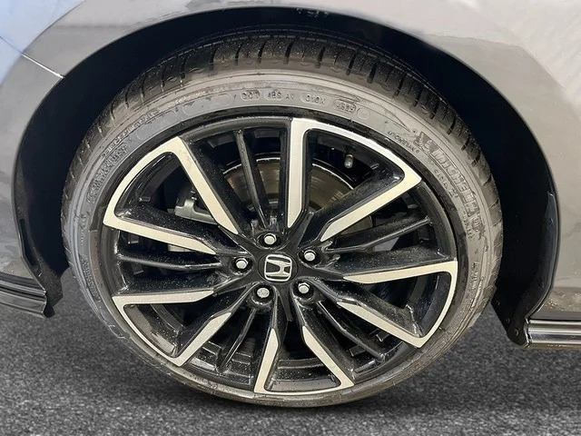 New 2026 Meteorite Gray Metallic Honda Touring image 12