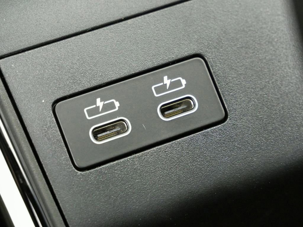 Used 2026 Space Silver Metallic BMW xDrive28i image 49