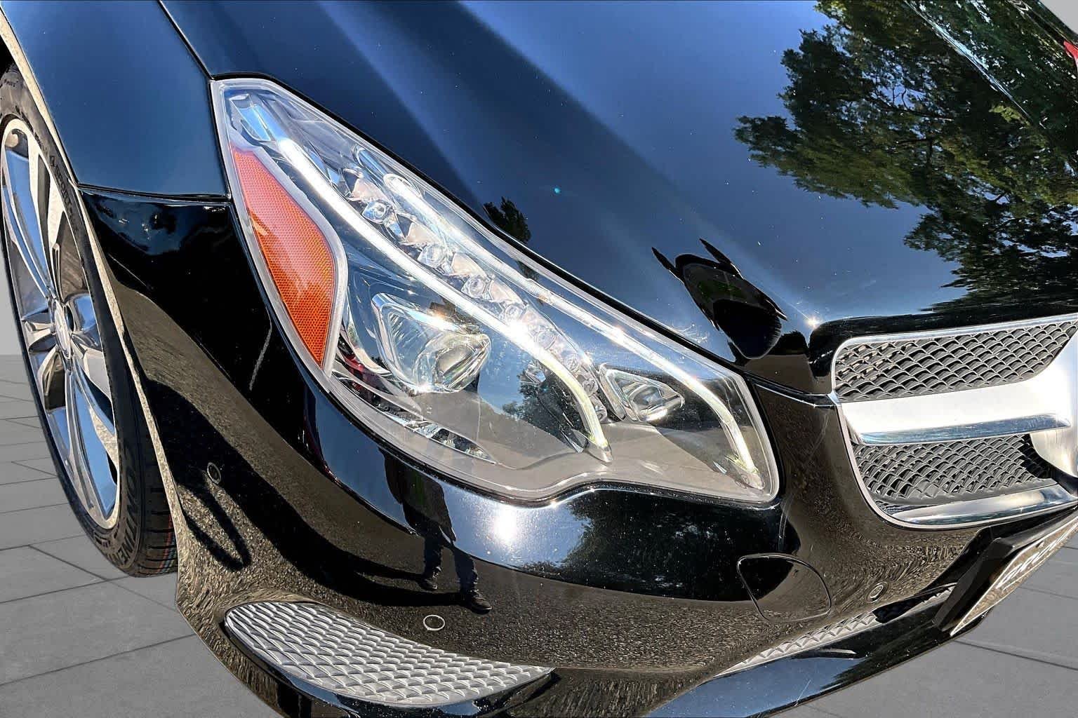 Used 2017 Black Mercedes-Benz E 400 image 26