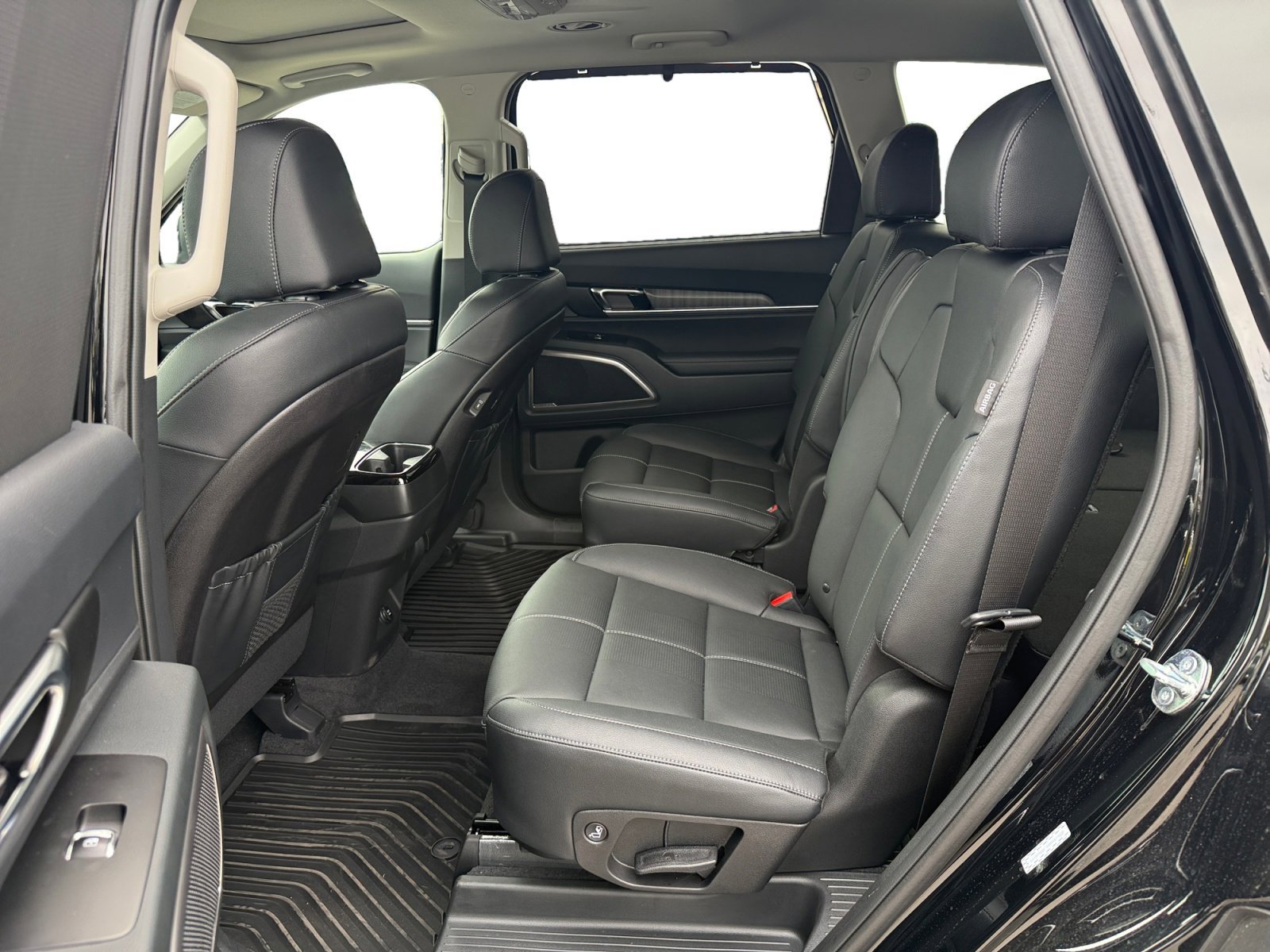 New 2025 Ebony Black Kia EX image 16