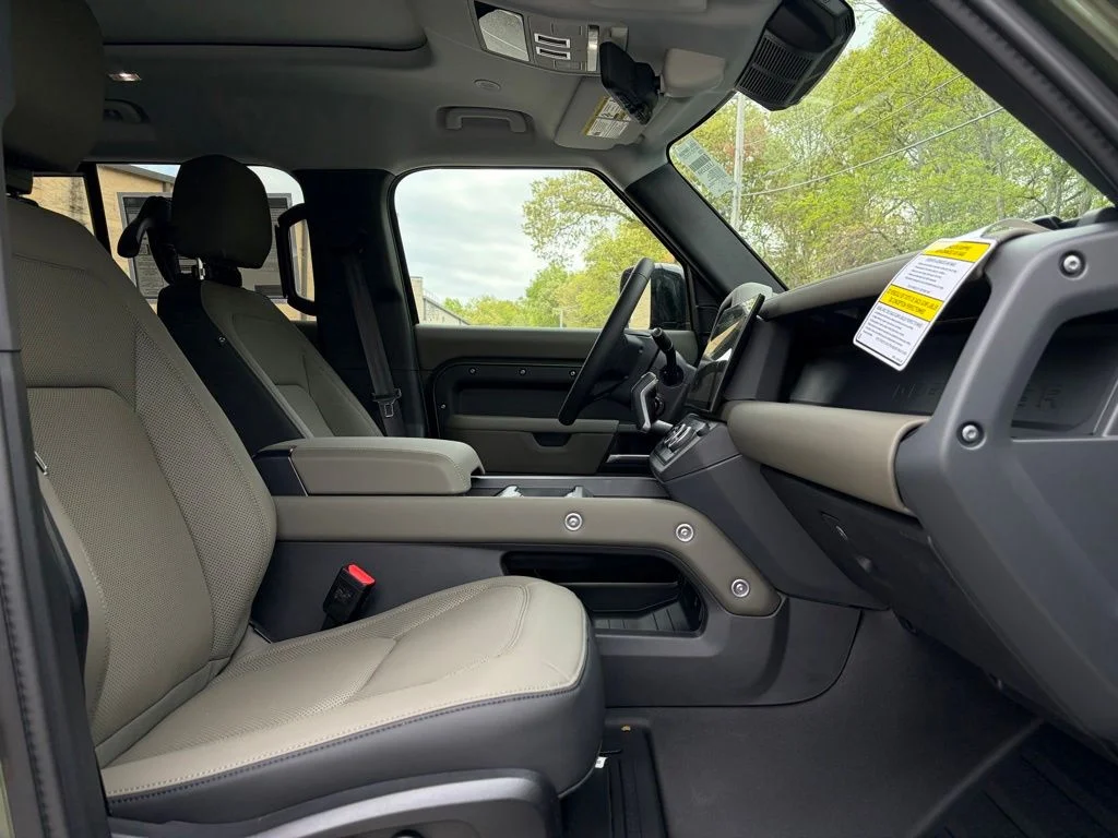 New 2026 Woolstone Green Land Rover S image 14