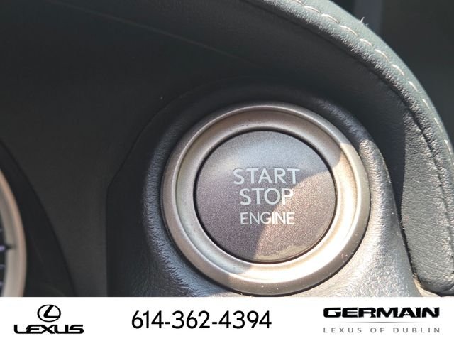 Used 2014  Lexus 250 image 27