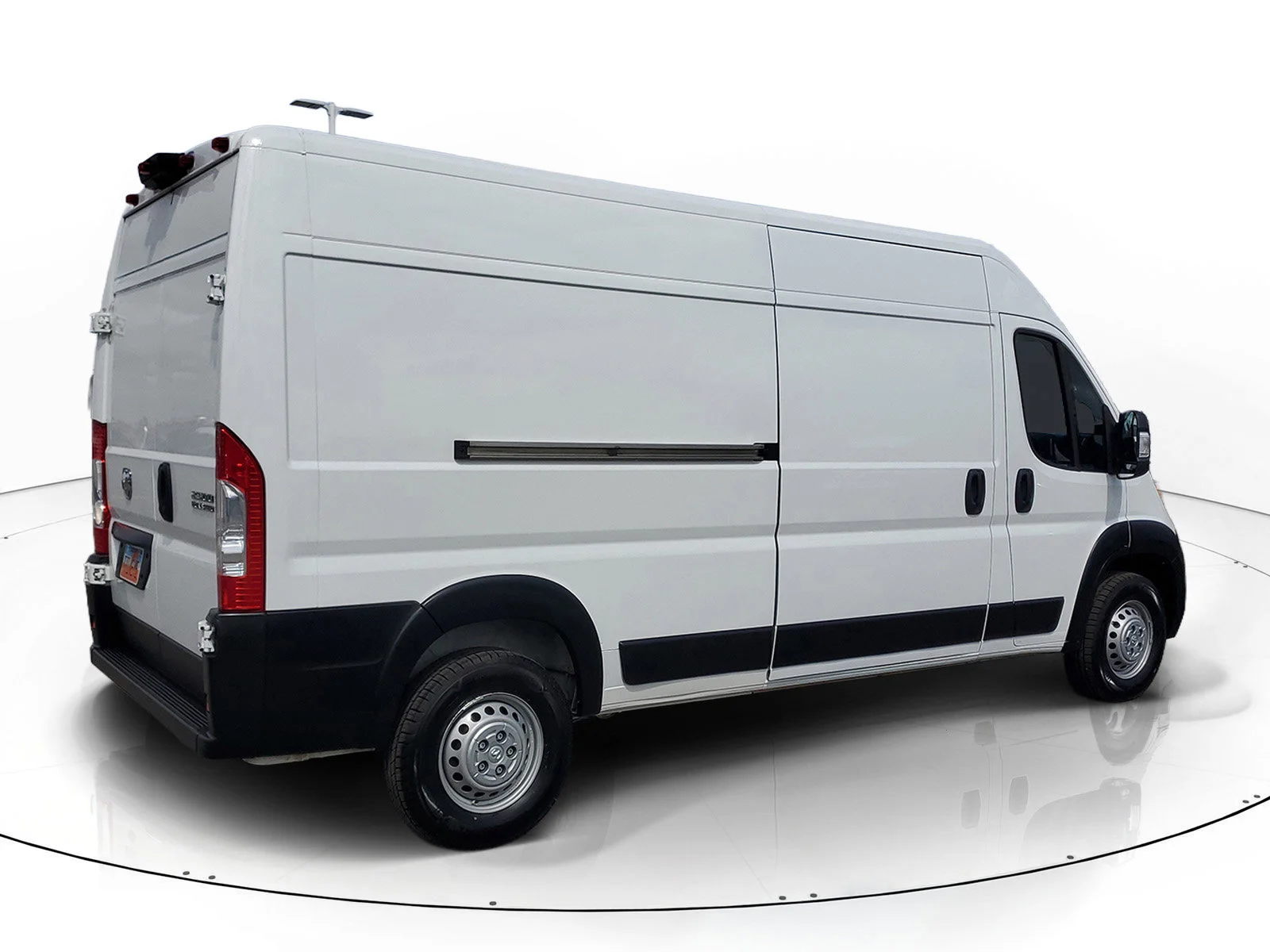 Used 2025 White Ram High Roof image 3