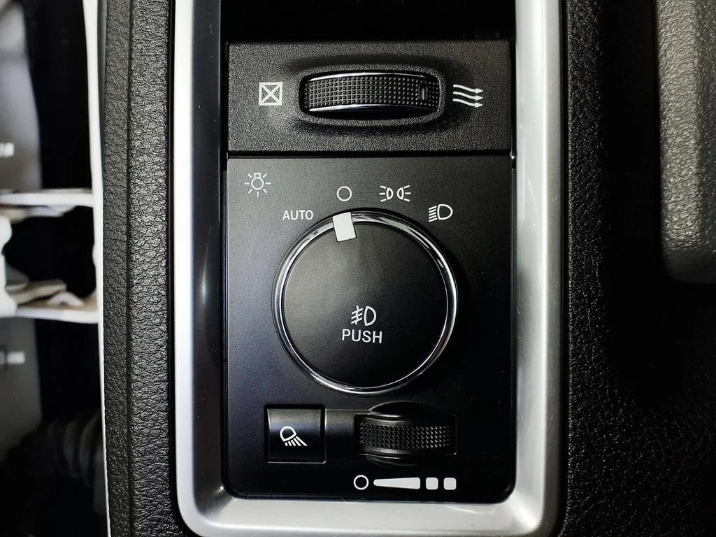 Used 2019 Bright White Cl Ram Lone Star image 24