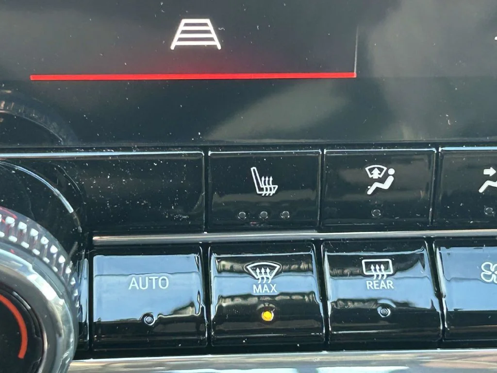 New 2026 Summit White GMC Elevation image 20