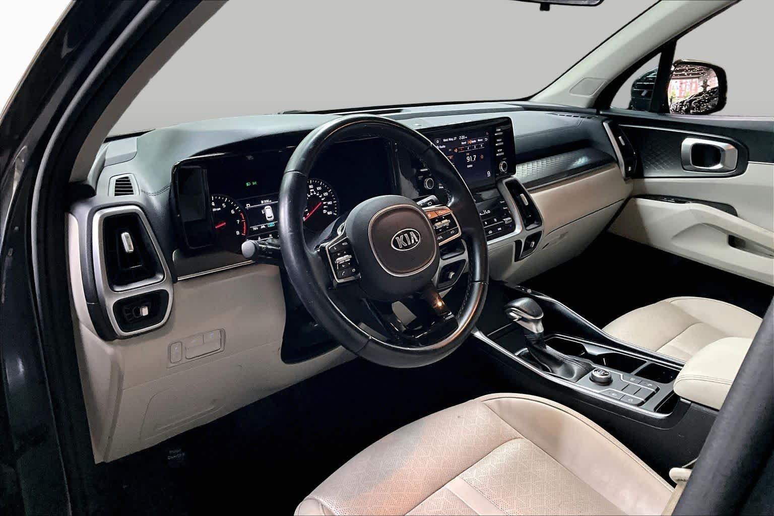 Used 2021 Gravity Grey Kia S image 17
