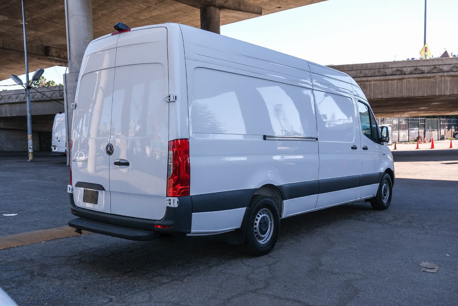 New 2025 Arctic White Mercedes-Benz Cargo 170 WB High Roof RWD Electric Motor image 4