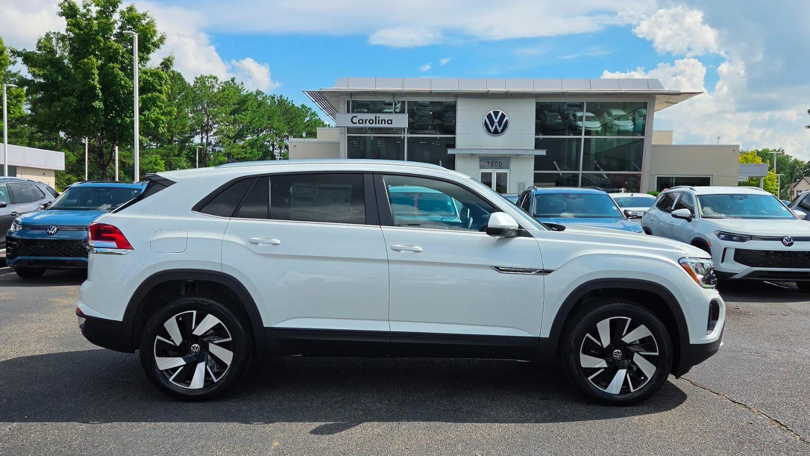 New 2026 Opal White Pearl Volkswagen 2.0T SE w/Technology image 6
