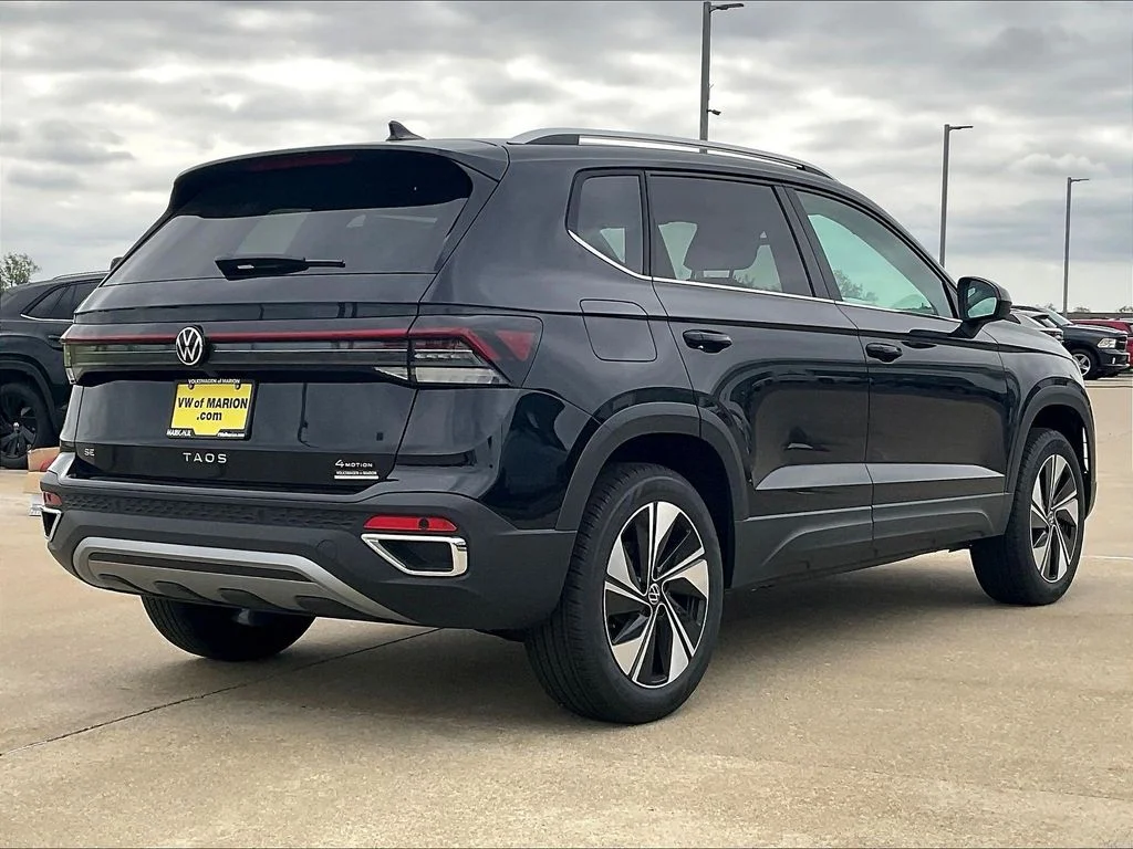 New 2026 Black Volkswagen 1.5T SE image 2