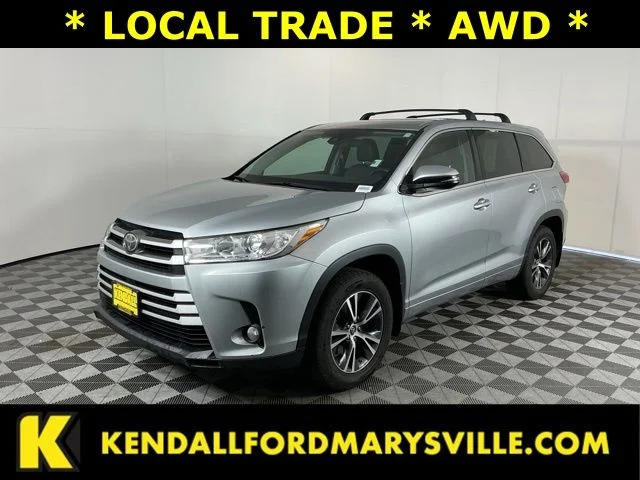 2017 Toyota Highlander LE Plus 4x4 V6's photo