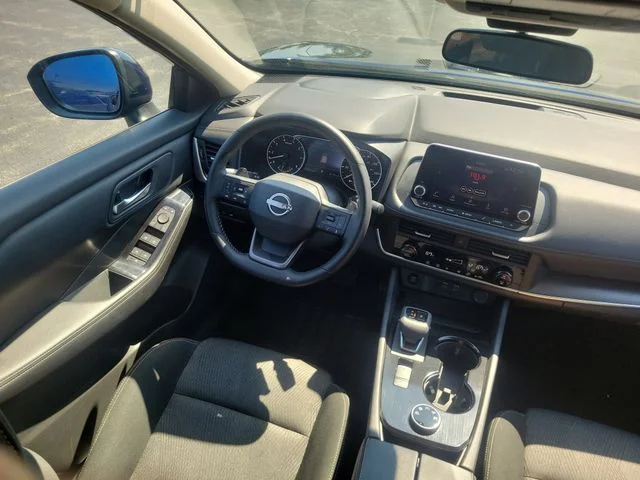 Used 2025 Blue Nissan SV image 11
