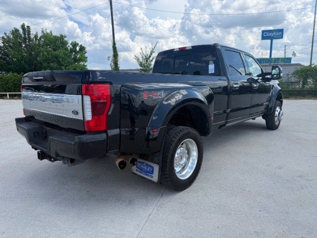 Used 2019 Black Ford Platinum image 5