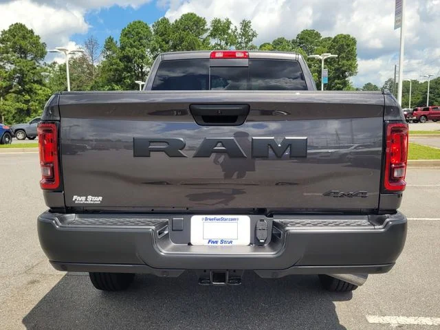 2025 RAM 2500 Tradesman - Photo 10