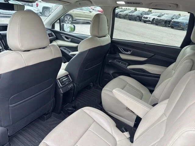 2022 Subaru Ascent Limited 7 Passenger's photo